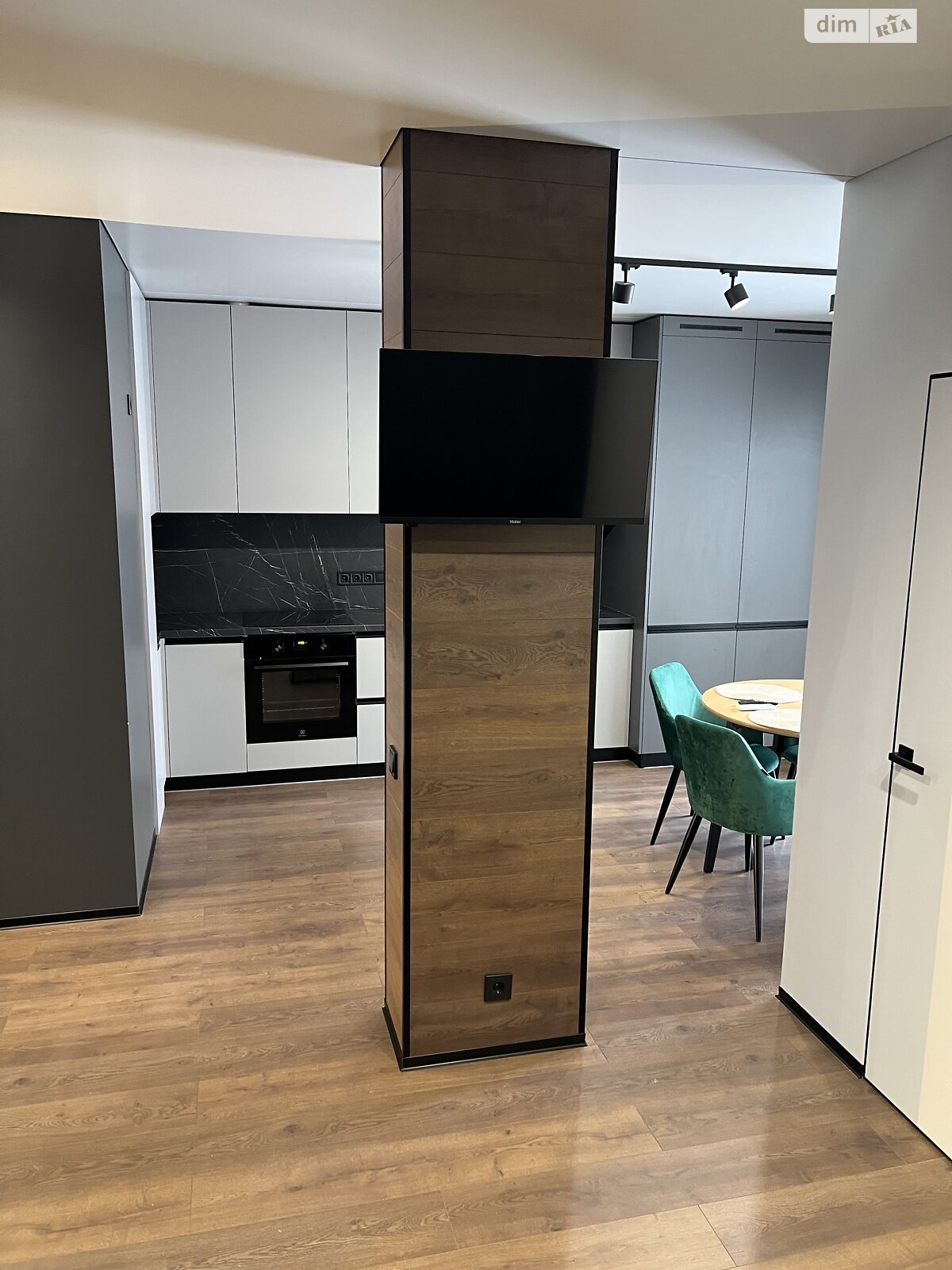 2 КІМ. КВАРТИРА, ПЛОЩА - 49 м², ЦІНА - 27 000 $
, вул. Івана Богуна