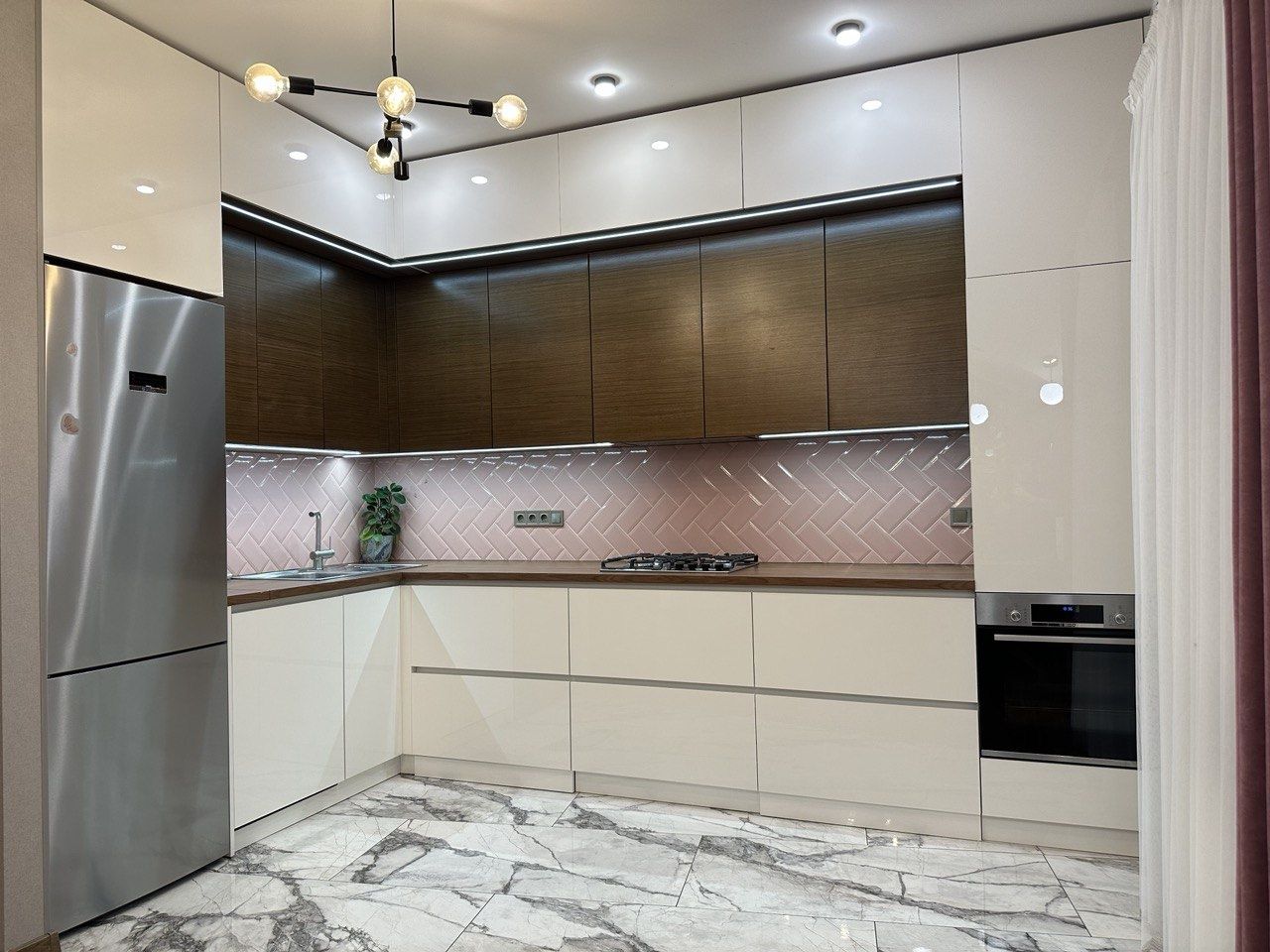 Обʼєкт нерухомості: 3 КІМ.  КВАРТИРА ПЛОЩА – 124 м², ЦІНА – 174 000$, РАЙОН: Поділля — HUBTRUST, Вінниця