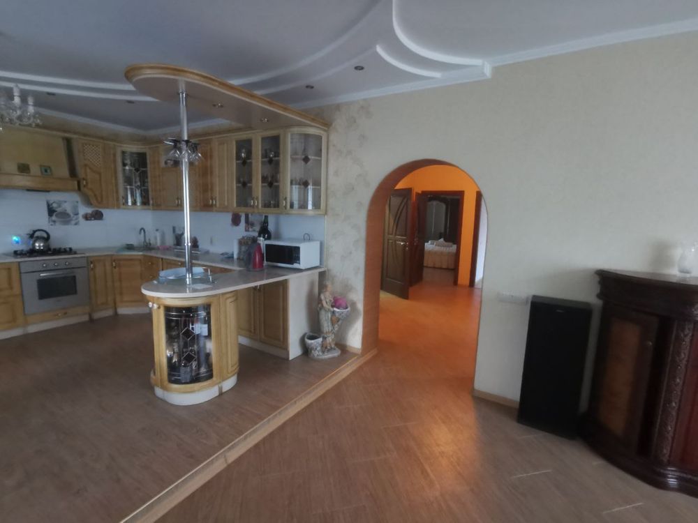 Обʼєкт нерухомості: 4 КІМ. БУДИНОК, ПЛОЩА - 200 м², ЦІНА - 120 000 $
 — HUBTRUST, Вінниця