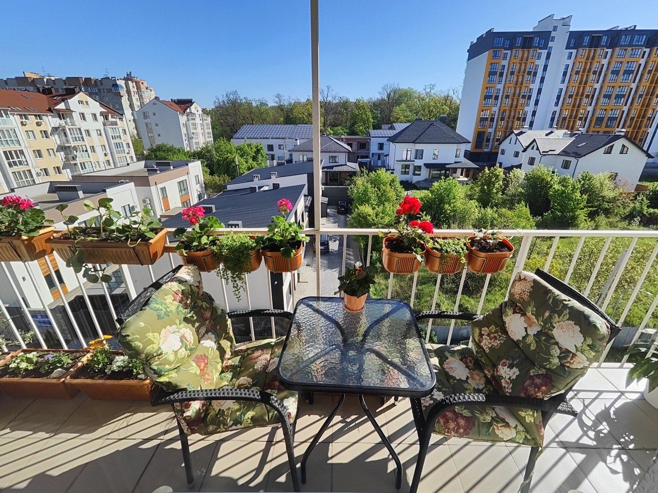 Обʼєкт нерухомості: 3 КІМ.  КВАРТИРА ПЛОЩА – 124 м², ЦІНА – 174 000$, РАЙОН: Поділля — HUBTRUST, Вінниця