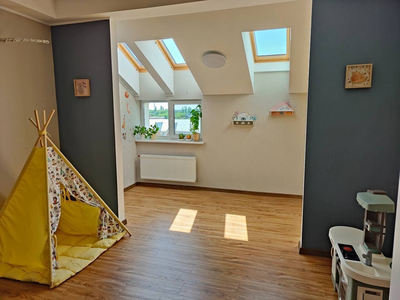 Обʼєкт нерухомості: 3 КІМ.  КВАРТИРА ПЛОЩА – 124 м², ЦІНА – 174 000$, РАЙОН: Поділля — HUBTRUST, Вінниця