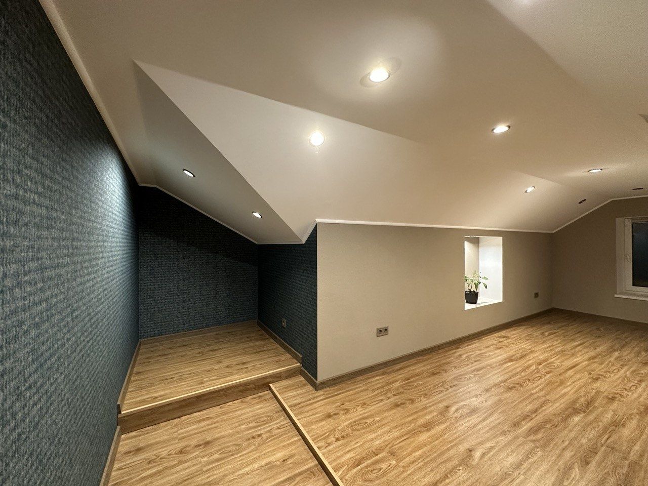 Обʼєкт нерухомості: 3 КІМ.  КВАРТИРА ПЛОЩА – 124 м², ЦІНА – 174 000$, РАЙОН: Поділля — HUBTRUST, Вінниця