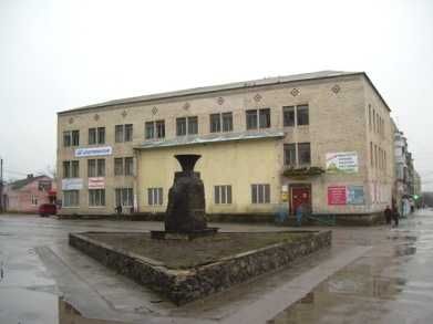 Обʼєкт нерухомості: ПЛОЩА - 42 м², ЦІНА - 23 $
 — HUBTRUST, Вінниця