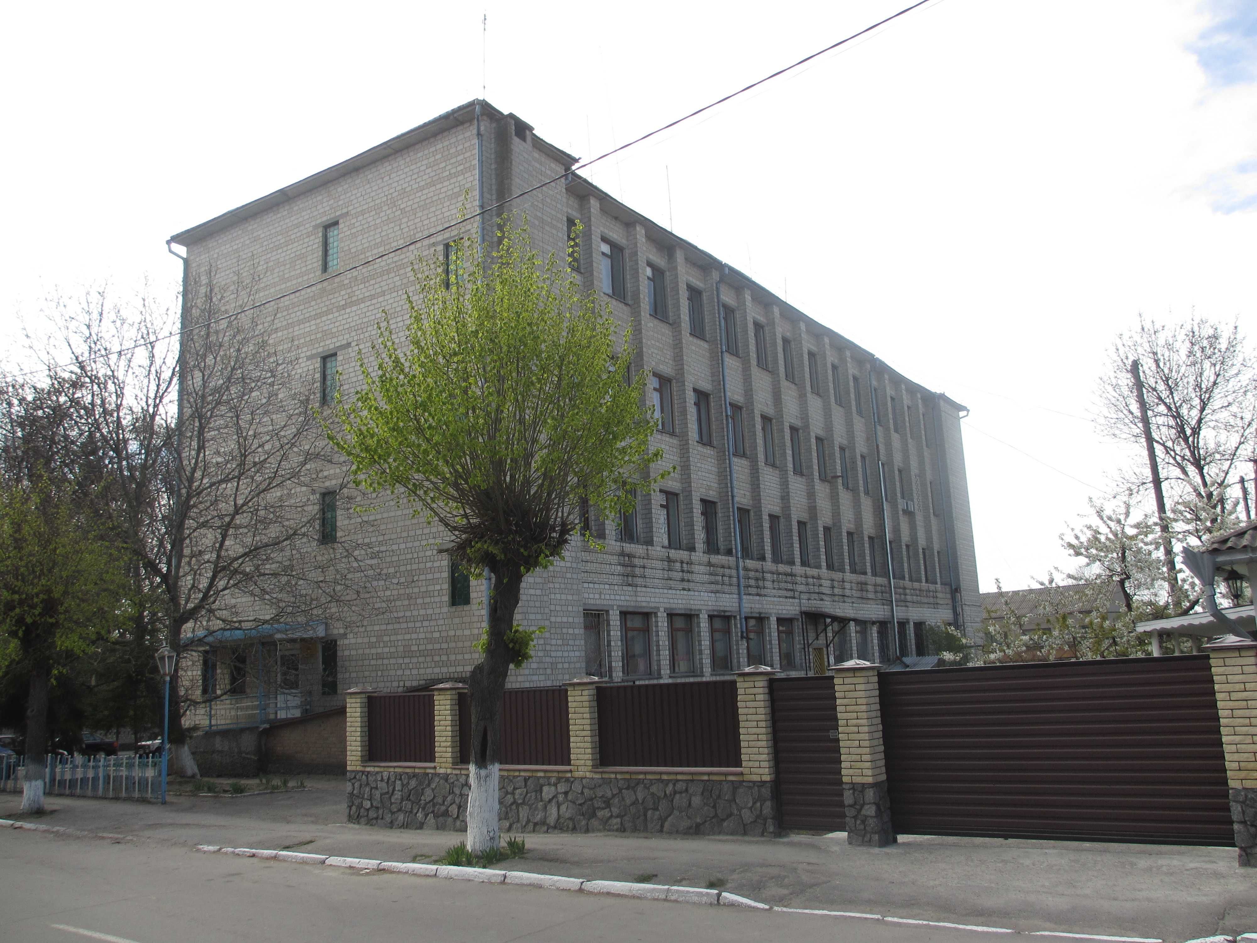 ПЛОЩА - 10 м², ЦІНА - 11 $
