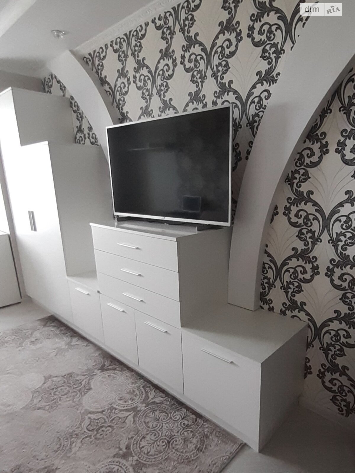 1 КІМ. КВАРТИРА, ПЛОЩА - 42.8 м², ЦІНА - 63 000 $
, вул. Марії Приймаченко(Покришкіна)