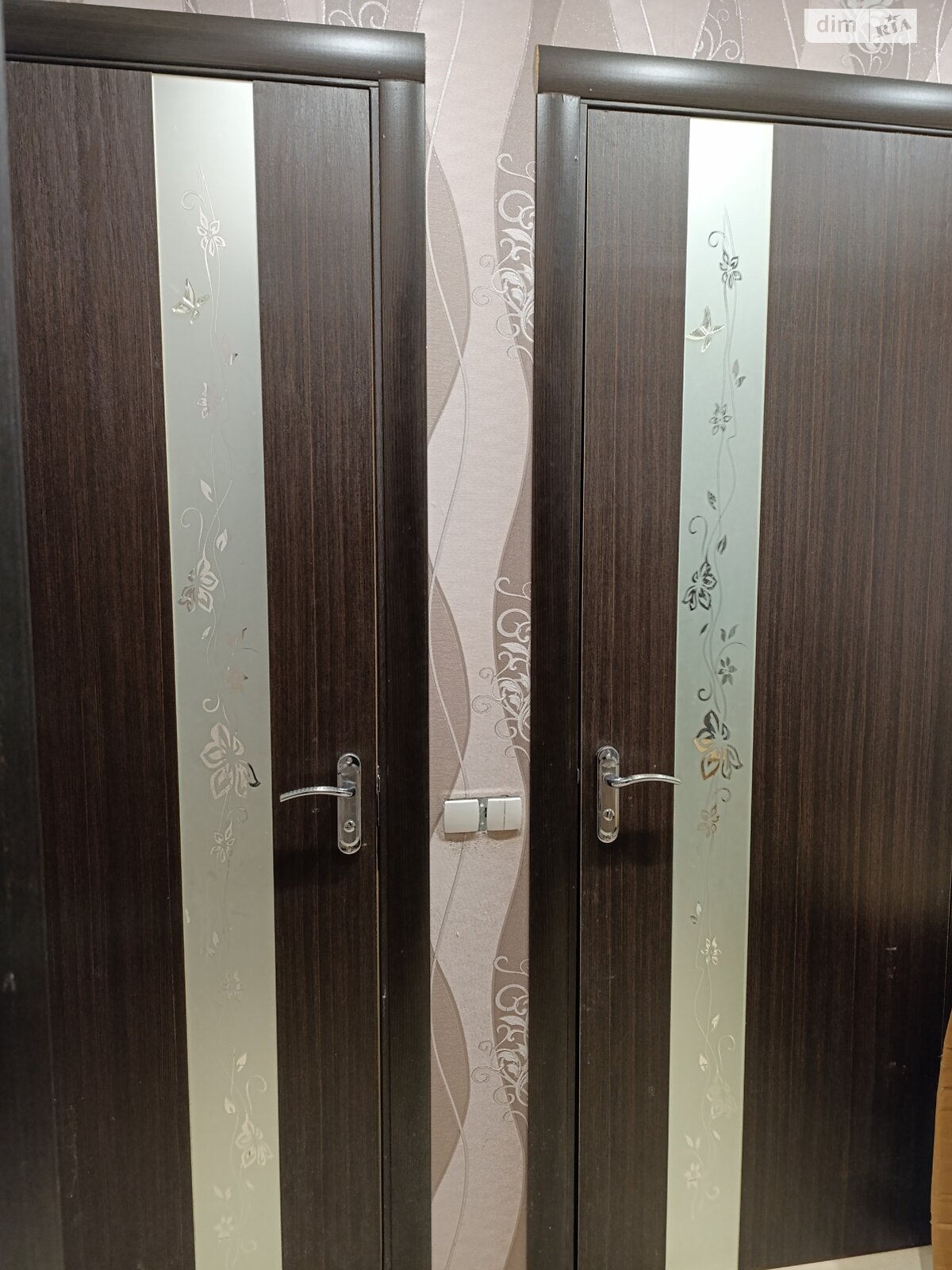 1 КІМ. КВАРТИРА, ПЛОЩА - 36 м², ЦІНА - 36 000 $
, вул. Монастирська(Кірова)