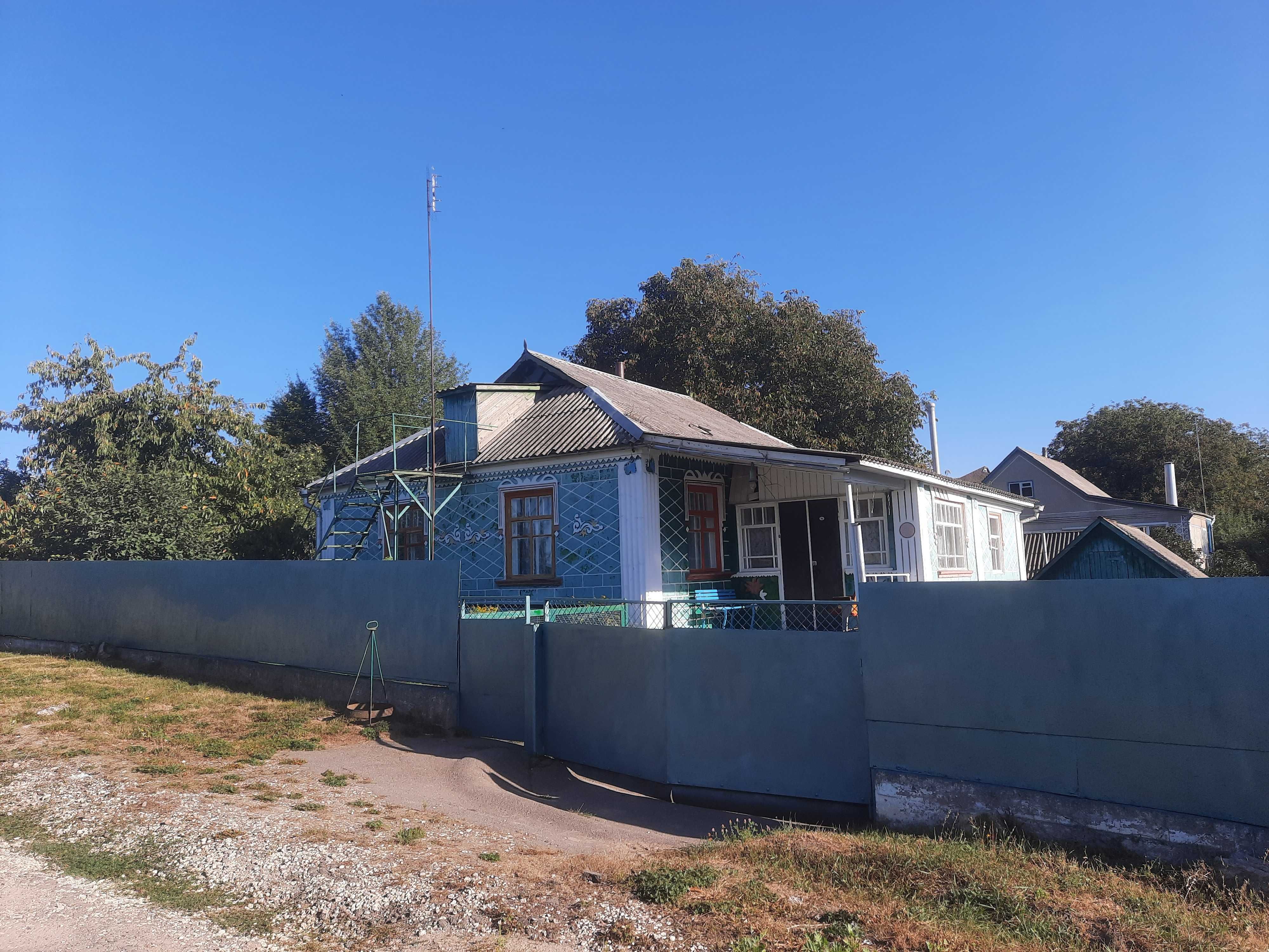 3 КІМ. БУДИНОК, ПЛОЩА - 82 м², ЦІНА - 16 500 $
