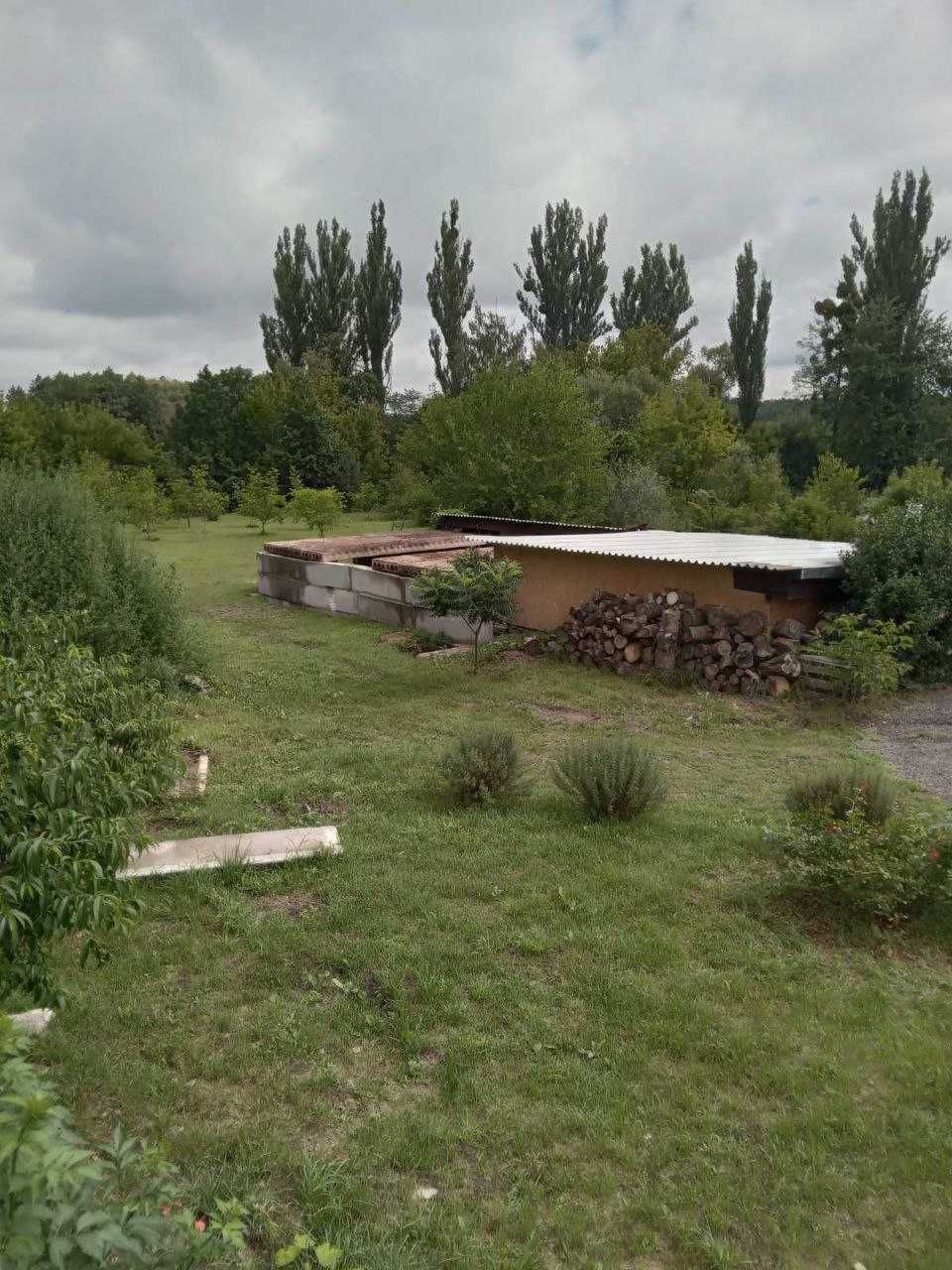 ПЛОЩА - 6 CОТ., ЦІНА - 35 000 $
