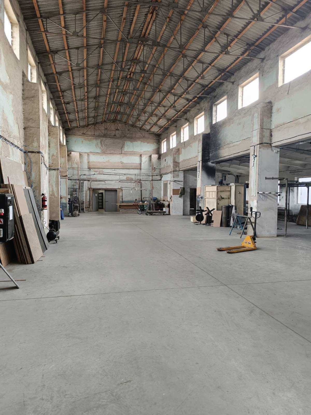 ПЛОЩА - 500 м², ЦІНА - 957 $
