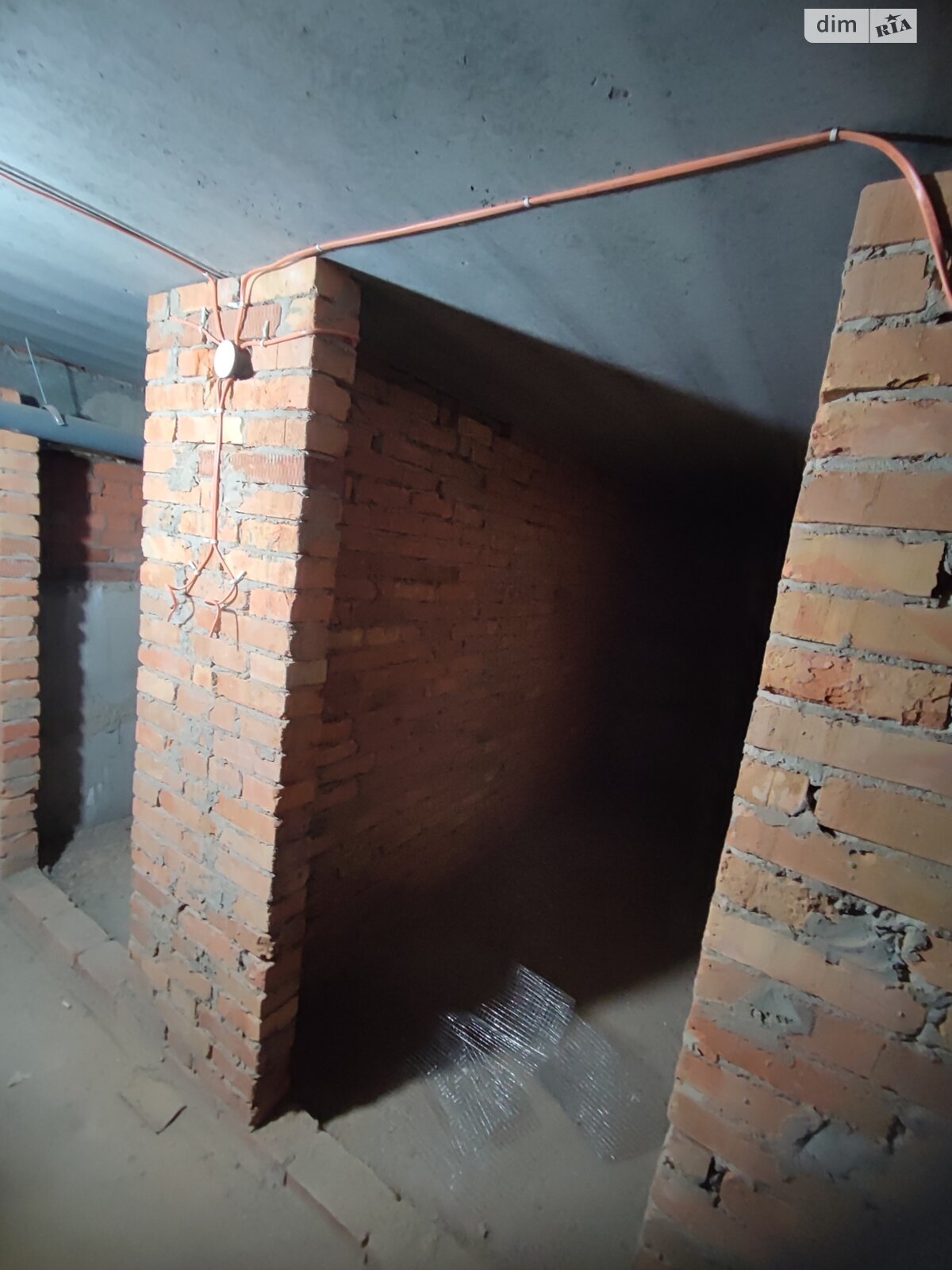 ПЛОЩА - 4.99 м², ЦІНА - 1 700 $
, вул. Київська