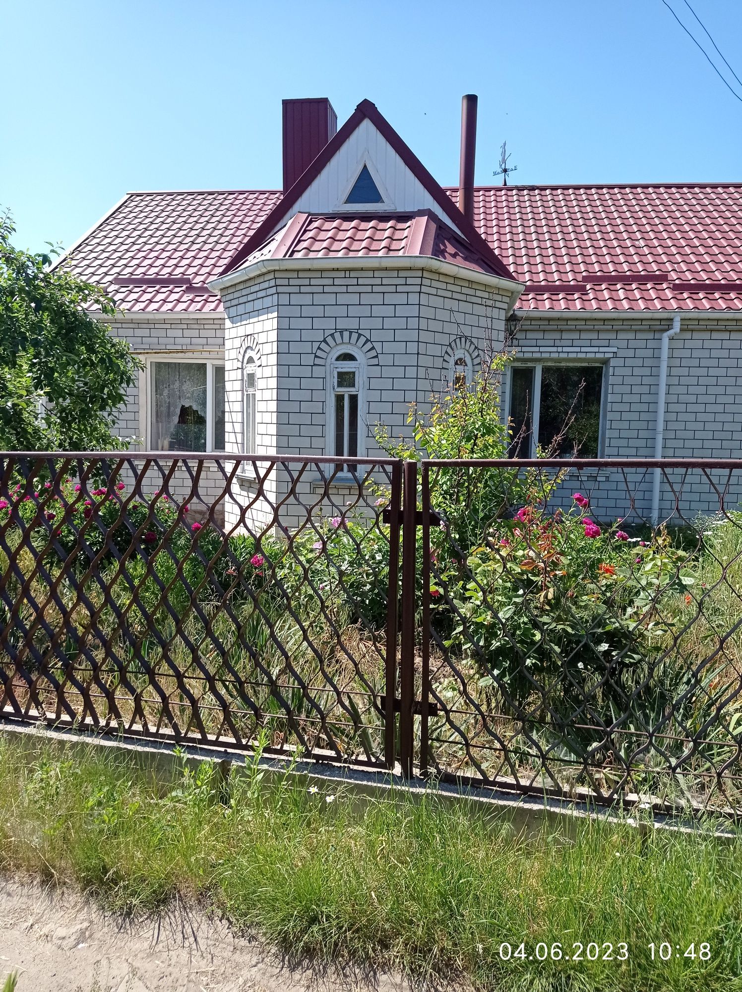 4 КІМ. БУДИНОК, ПЛОЩА - 120 м², ЦІНА - 75 000 $
