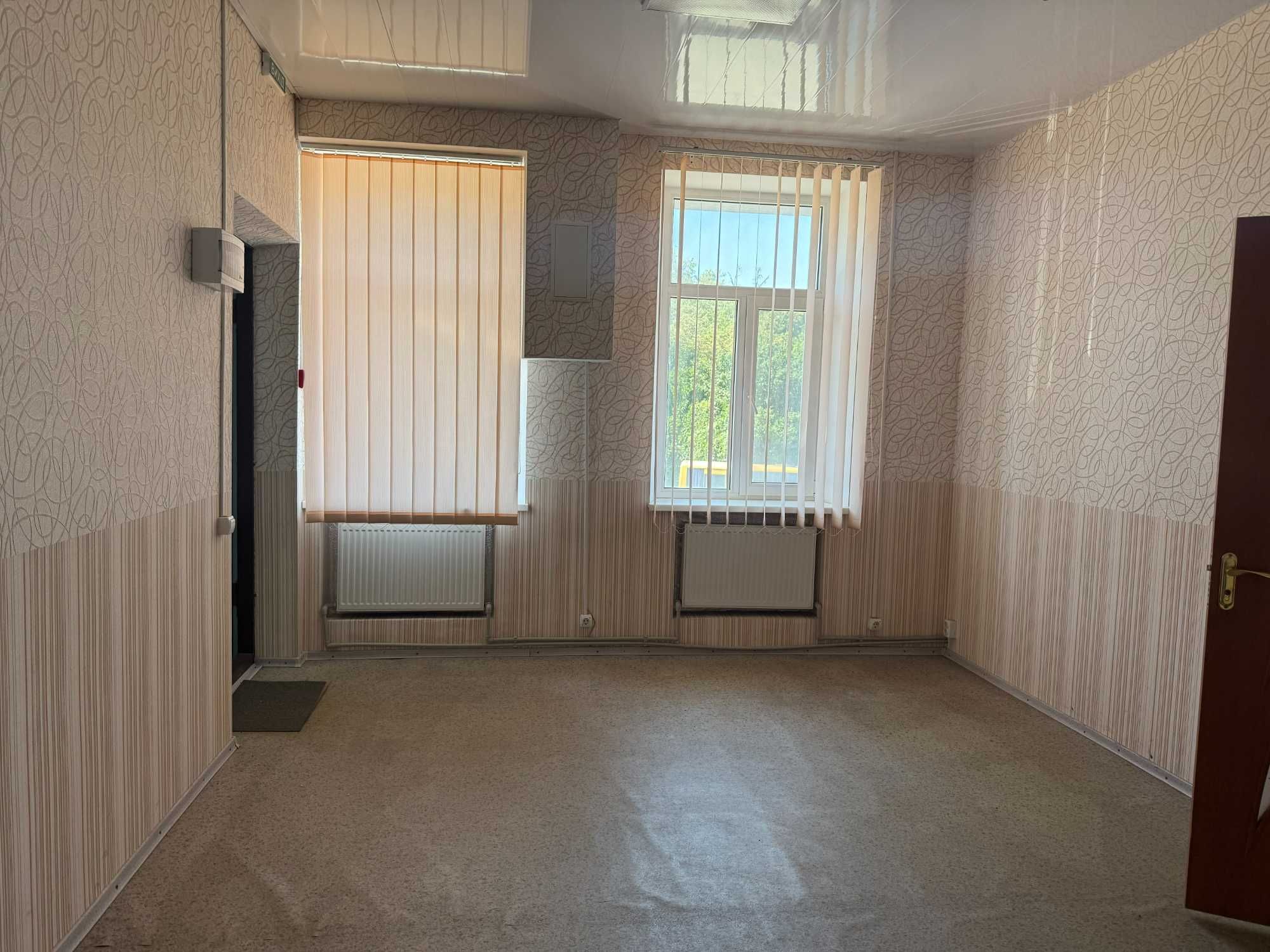 ПЛОЩА - 54 м², ЦІНА - 286 $
