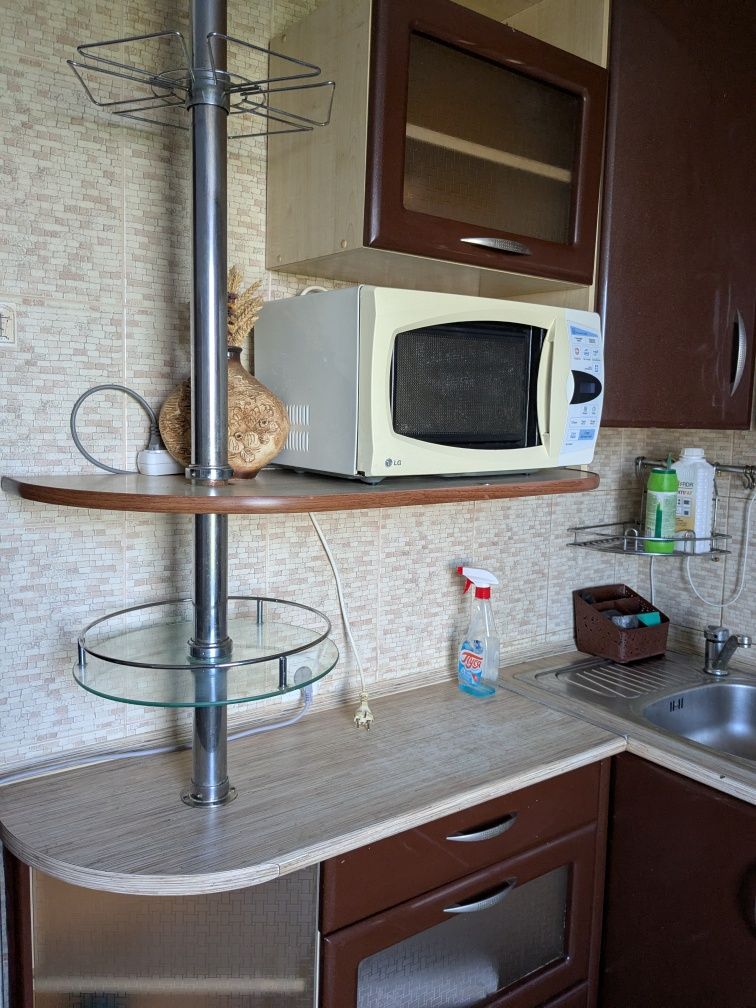 2 КІМ. КВАРТИРА, ПЛОЩА - 57 м², ЦІНА - 287 $
