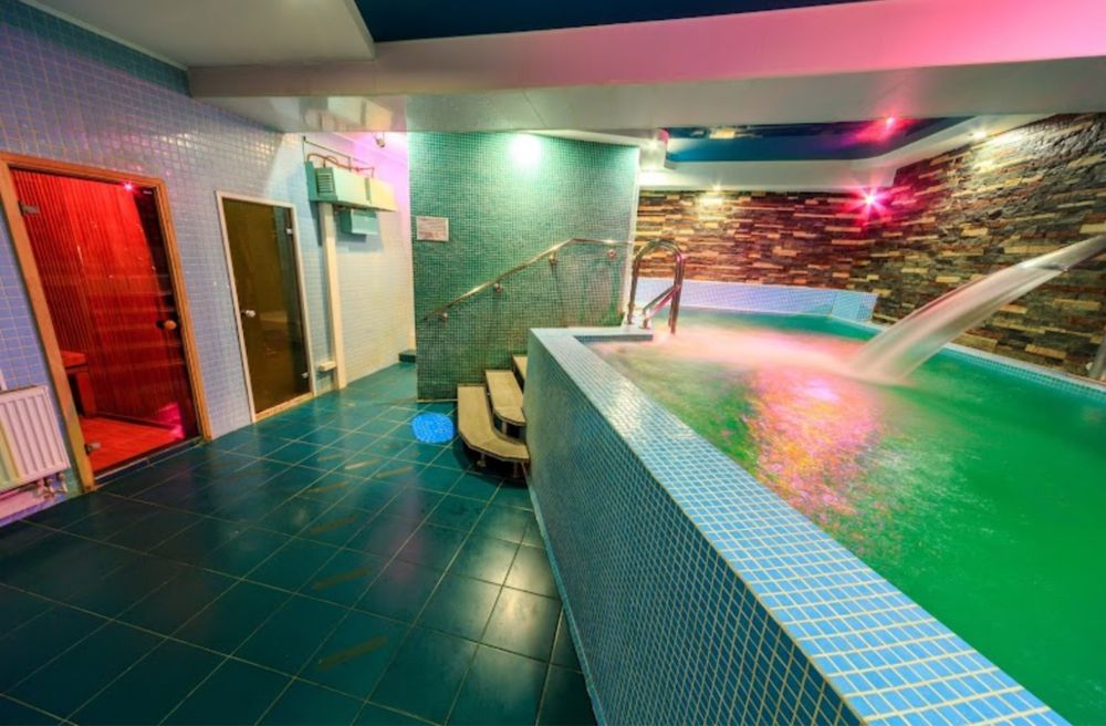 ПЛОЩА - 800 м², ЦІНА - 717 $
