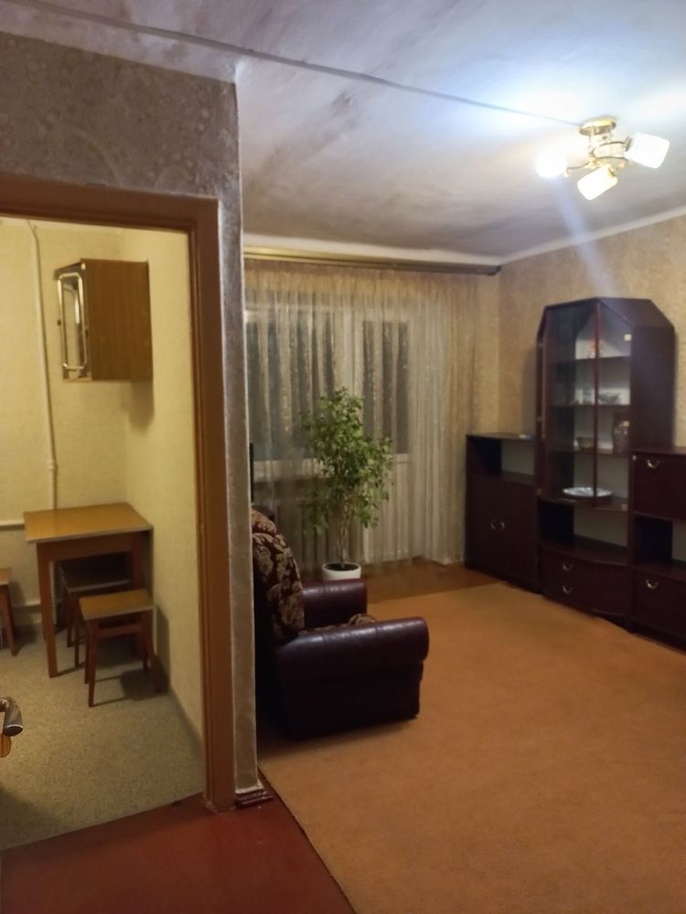 2 КІМ. КВАРТИРА, ПЛОЩА - 42 м², ЦІНА - 286 $
