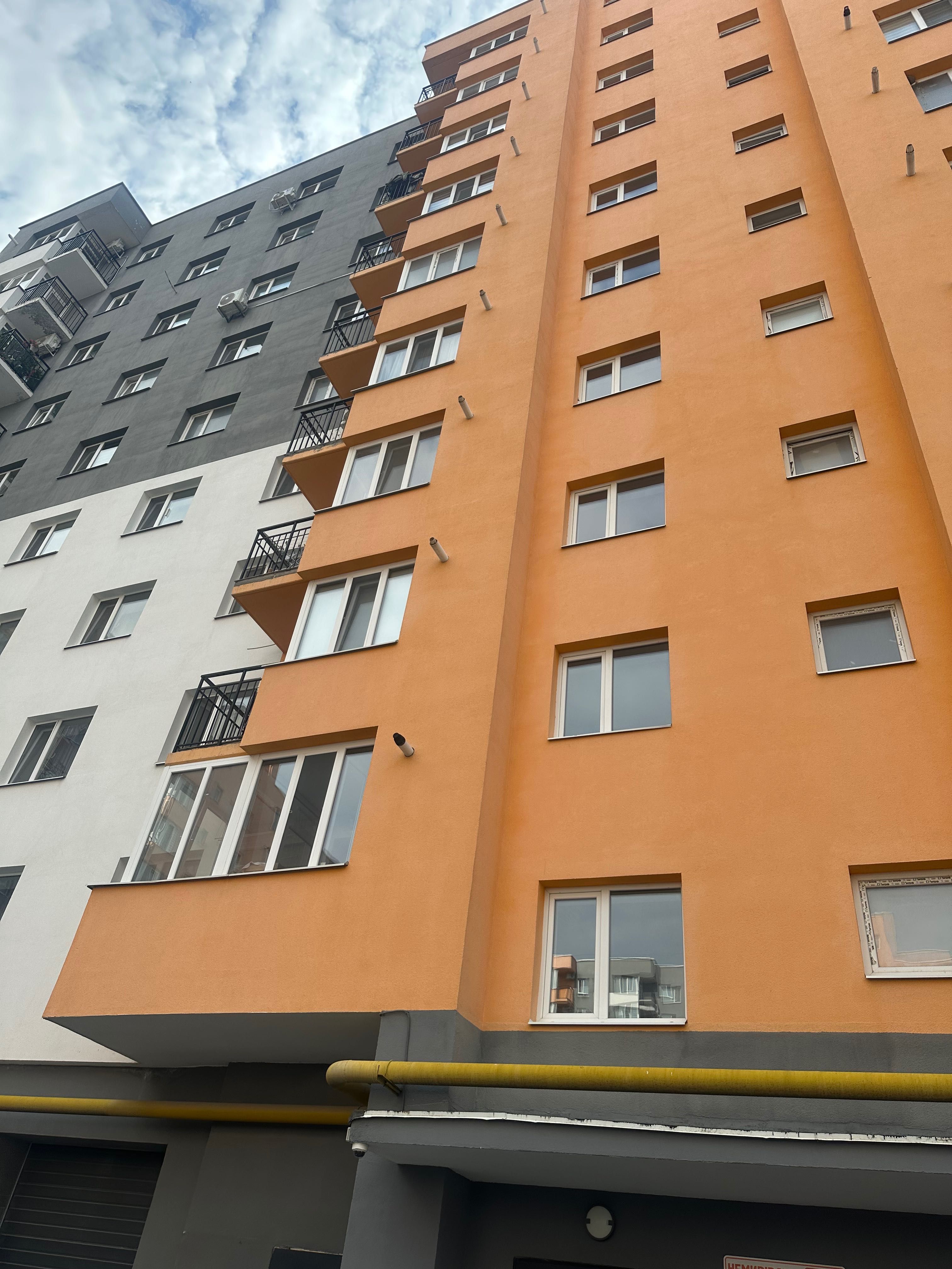 1 КІМ. КВАРТИРА, ПЛОЩА - 43.8 м², ЦІНА - 47 000 $
