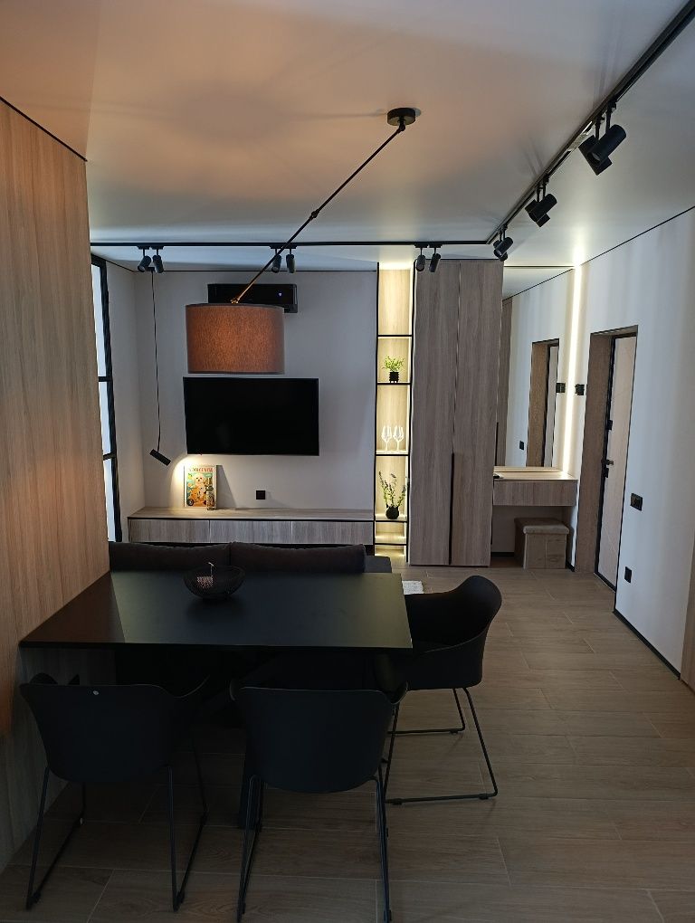 2 КІМ. КВАРТИРА, ПЛОЩА - 48 м², ЦІНА - 94 000 $
