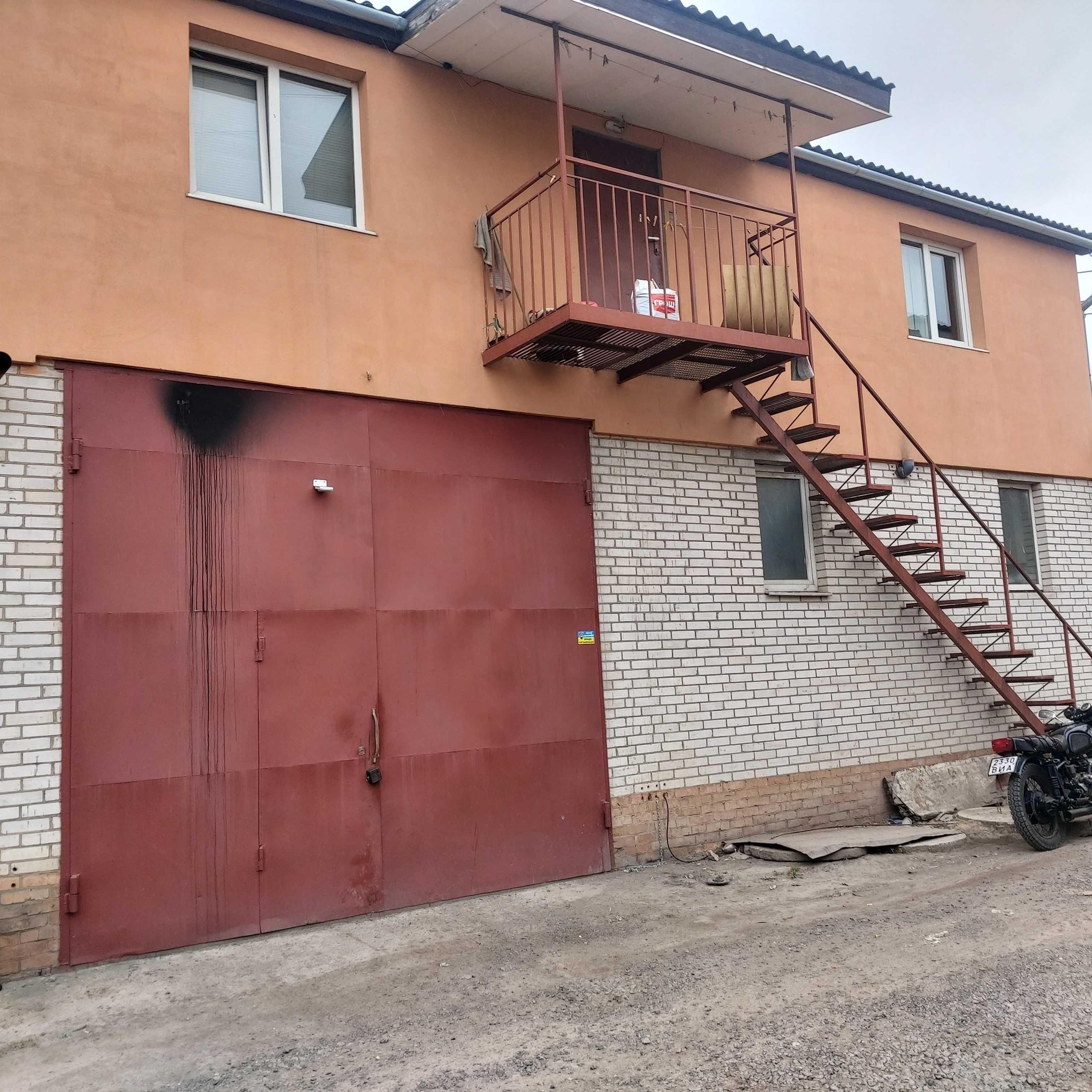 ПЛОЩА - 260 м², ЦІНА - 90 000 $
