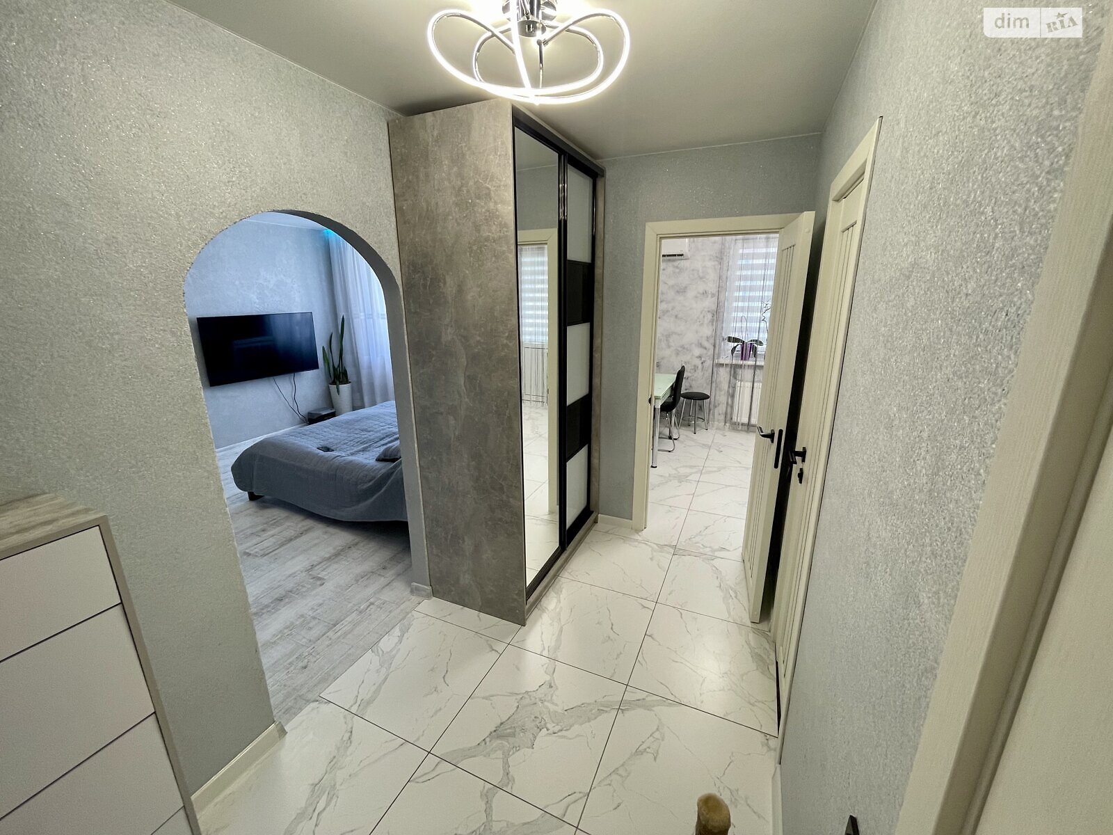 1 КІМ. КВАРТИРА, ПЛОЩА - 39.9 м², ЦІНА - 52 000 $
, вул. Якова Гальчевського