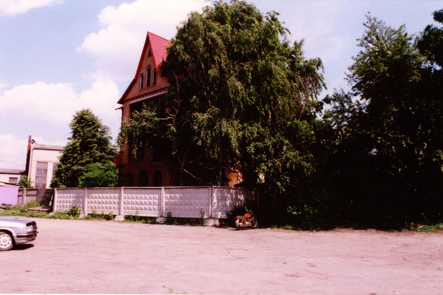 ПЛОЩА - 280 м², ЦІНА - 40 000 $
