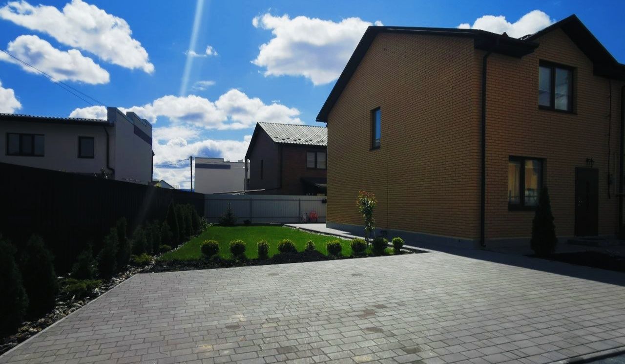 Обʼєкт нерухомості: 3 КІМ.  ТАУНХАУС ПЛОЩА – 90 м², ЦІНА – 120 000$, РАЙОН: Агрономічне — HUBTRUST, Вінниця