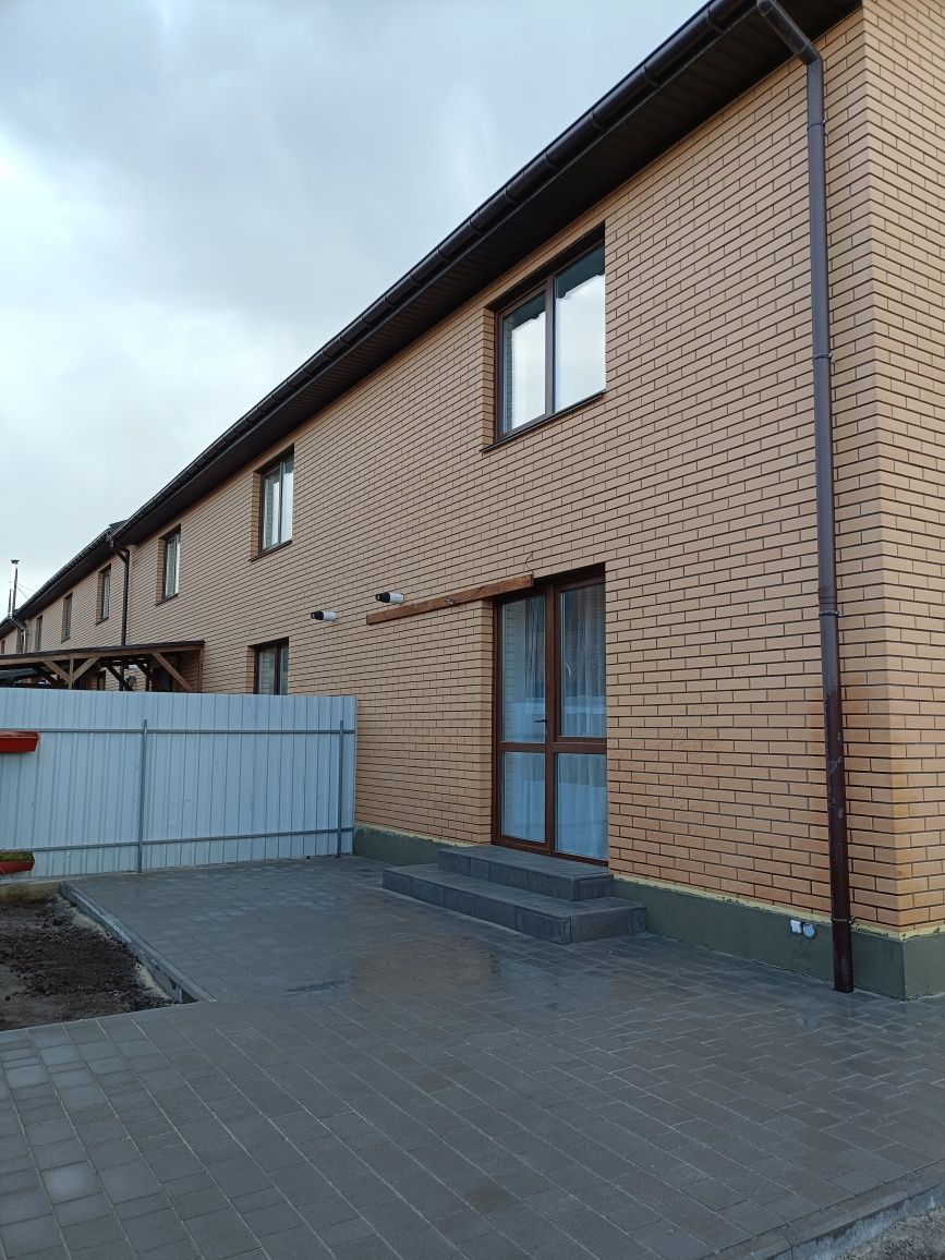 Обʼєкт нерухомості: 3 КІМ.  ТАУНХАУС ПЛОЩА – 90 м², ЦІНА – 120 000$, РАЙОН: Агрономічне — HUBTRUST, Вінниця