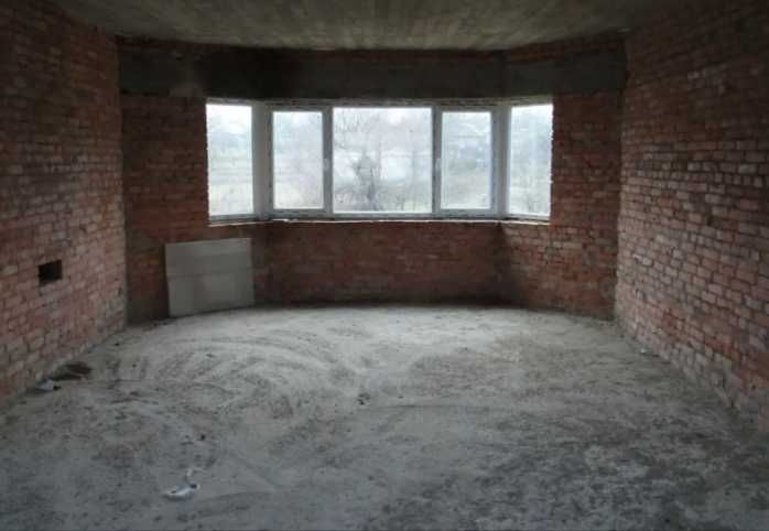 4 КІМ.  БУДИНОК ПЛОЩА – 180 м², ЦІНА – 38 000$, РАЙОН: Парпурівці
