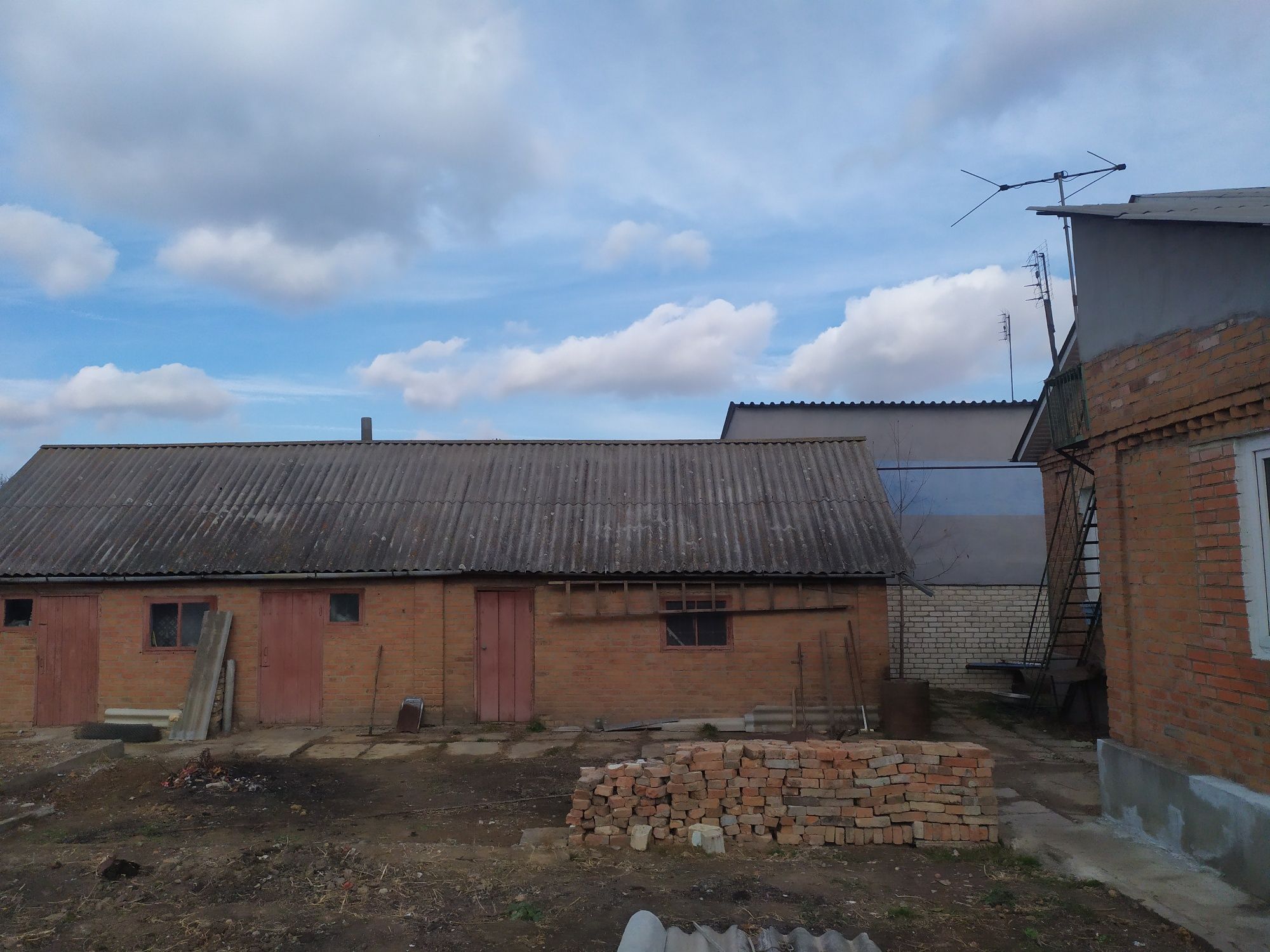 Обʼєкт нерухомості: 5 КІМ.  БУДИНОК ПЛОЩА – 110 м², ЦІНА – 89 000$, РАЙОН: Бучми — HUBTRUST, Вінниця