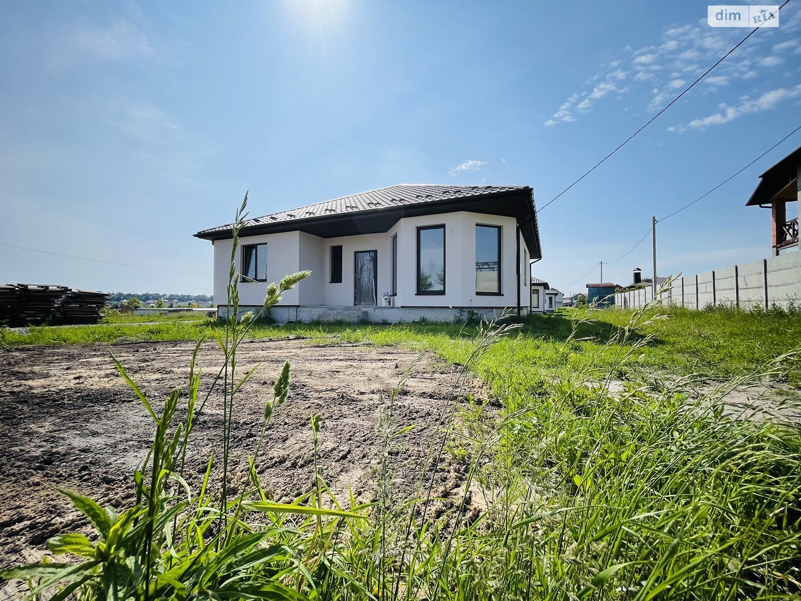 3 КІМ. БУДИНОК, ПЛОЩА - 100 м², ЦІНА - 70 000 $
, 2-й пров. Східний