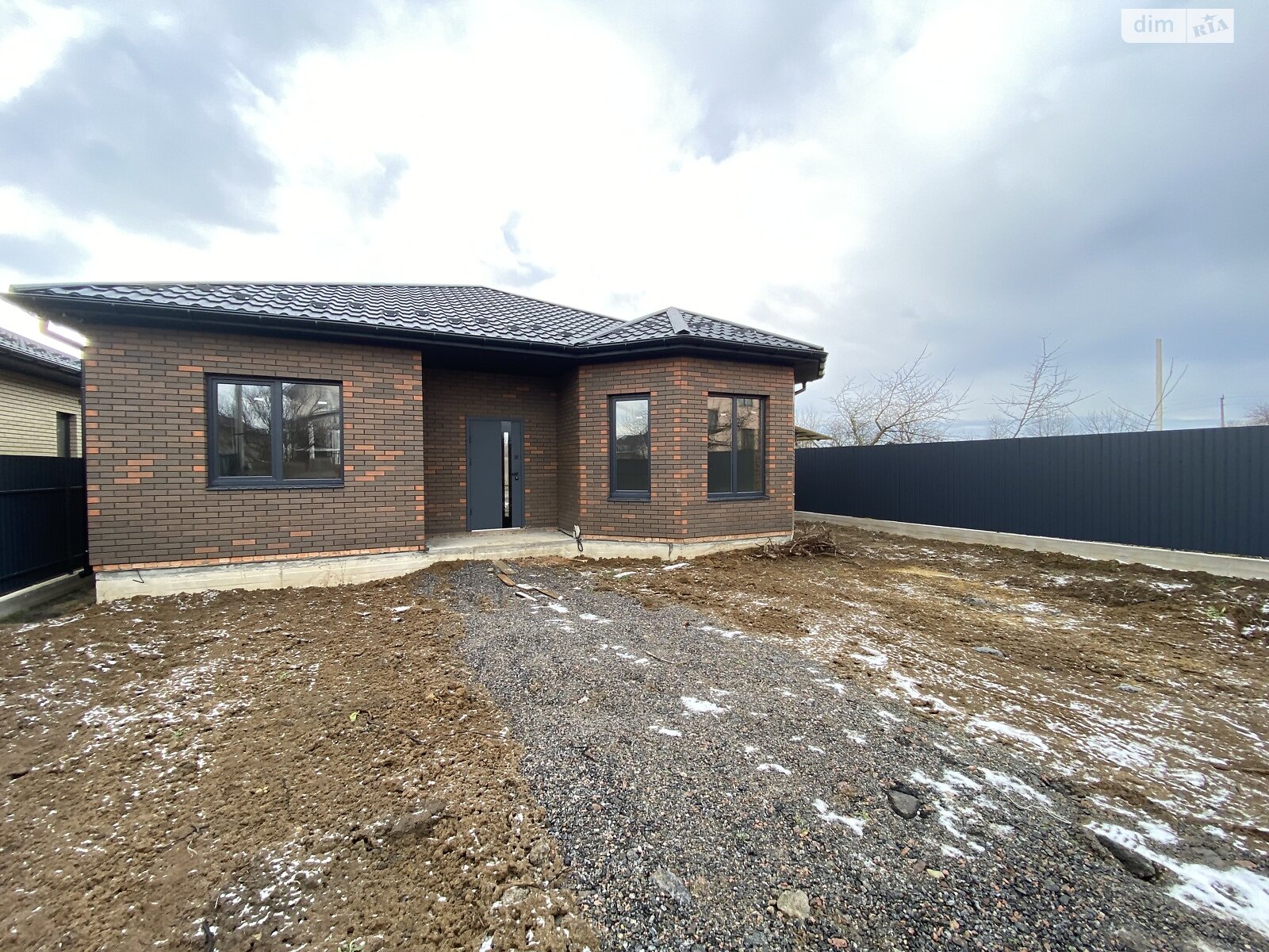 3 КІМ. БУДИНОК, ПЛОЩА - 120 м², ЦІНА - 75 000 $
