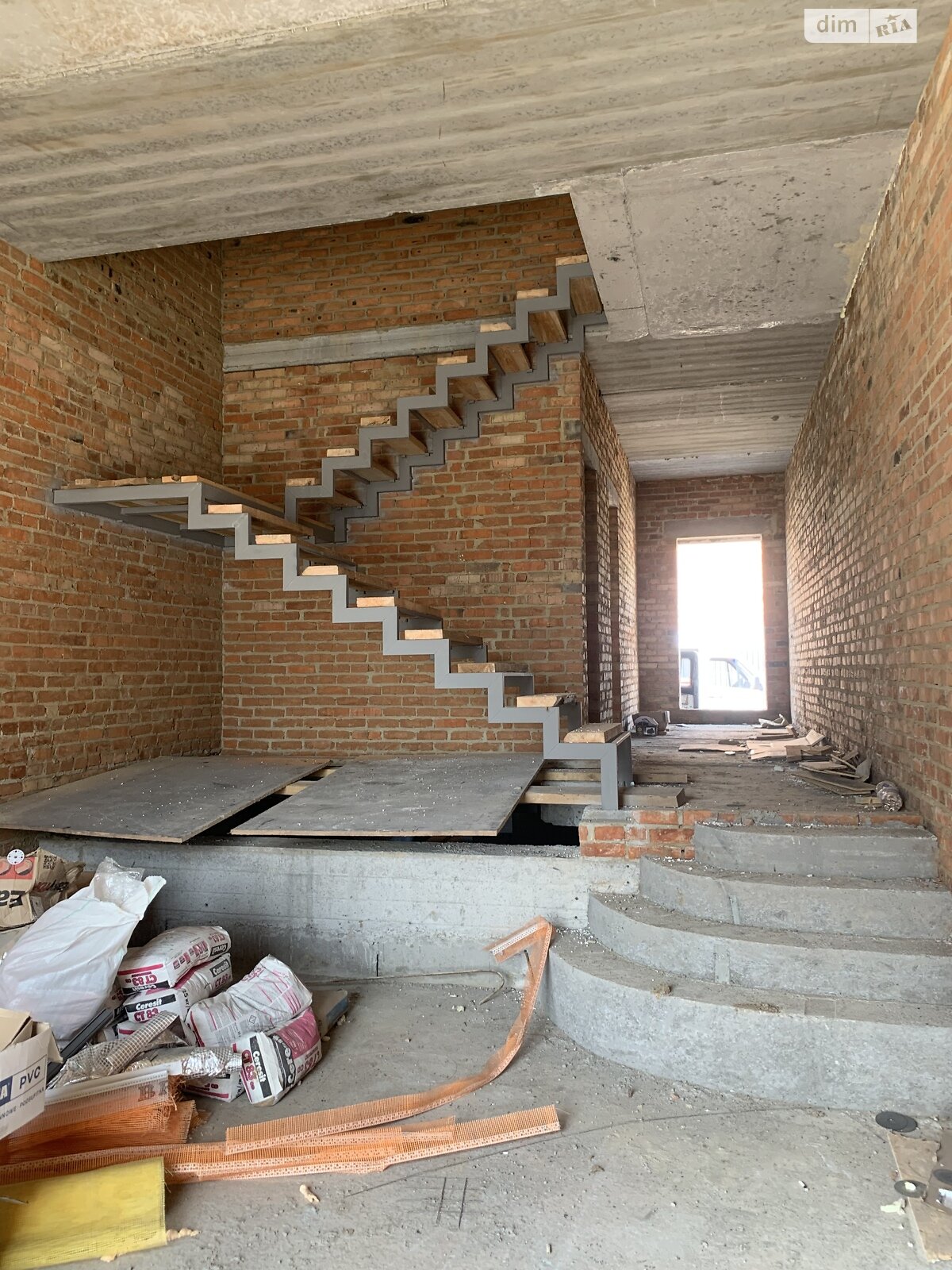 Обʼєкт нерухомості: 4 КІМ. ТАУНХАУС, ПЛОЩА - 130 м², ЦІНА - 72 000 $
, вул. Мирна — HUBTRUST, Вінниця