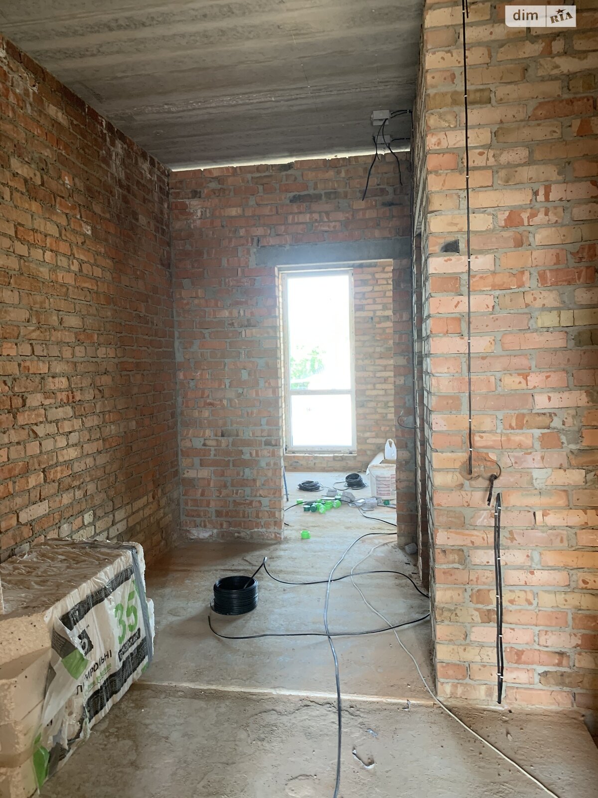 Обʼєкт нерухомості: 4 КІМ. ТАУНХАУС, ПЛОЩА - 110 м², ЦІНА - 67 000 $
, вул. Мирна — HUBTRUST, Вінниця
