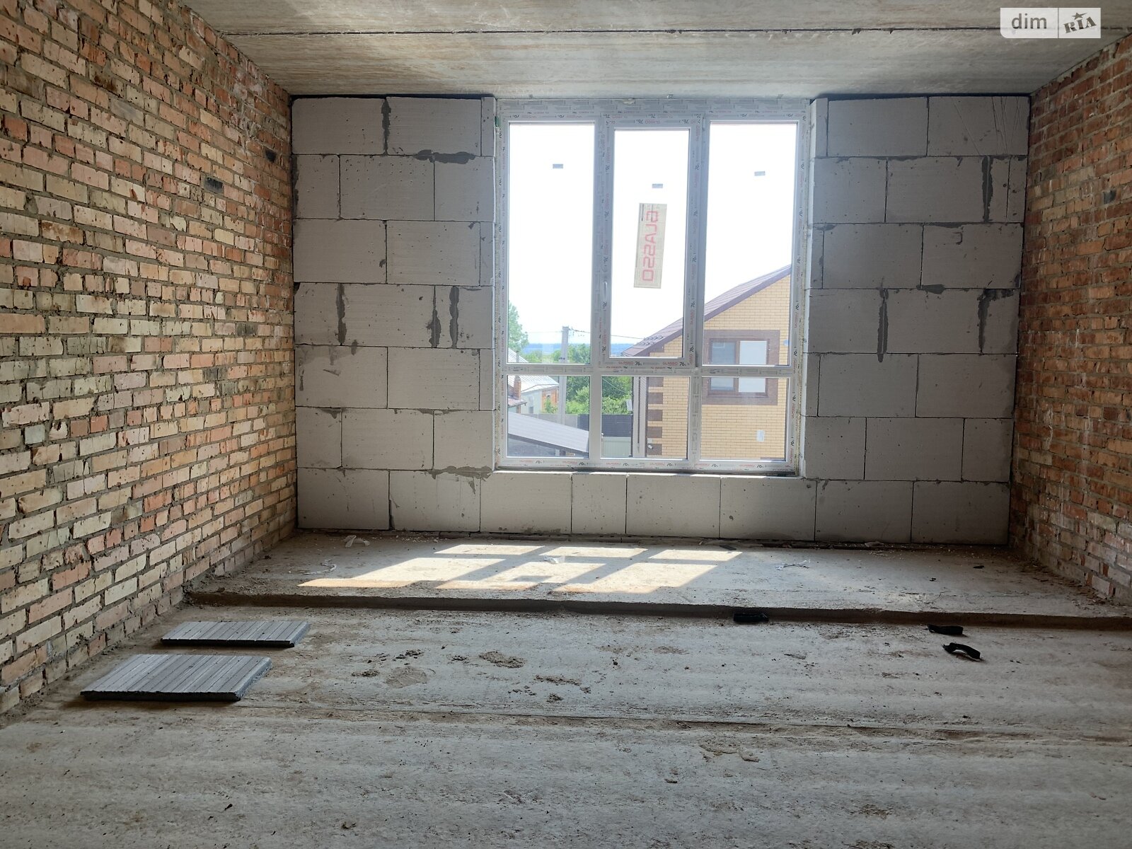 Обʼєкт нерухомості: 4 КІМ. ТАУНХАУС, ПЛОЩА - 115 м², ЦІНА - 67 000 $
, вул. Мирна — HUBTRUST, Вінниця