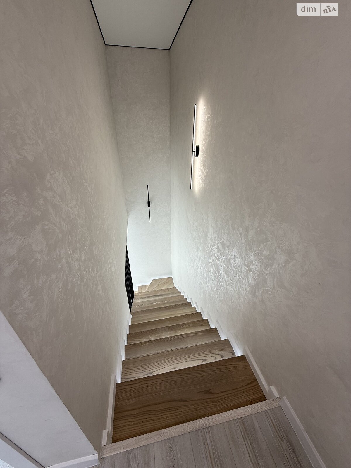 Обʼєкт нерухомості: 2 КІМ. ТАУНХАУС, ПЛОЩА - 75 м², ЦІНА - 88 000 $
, вул. Лесі Українки — HUBTRUST, Вінниця