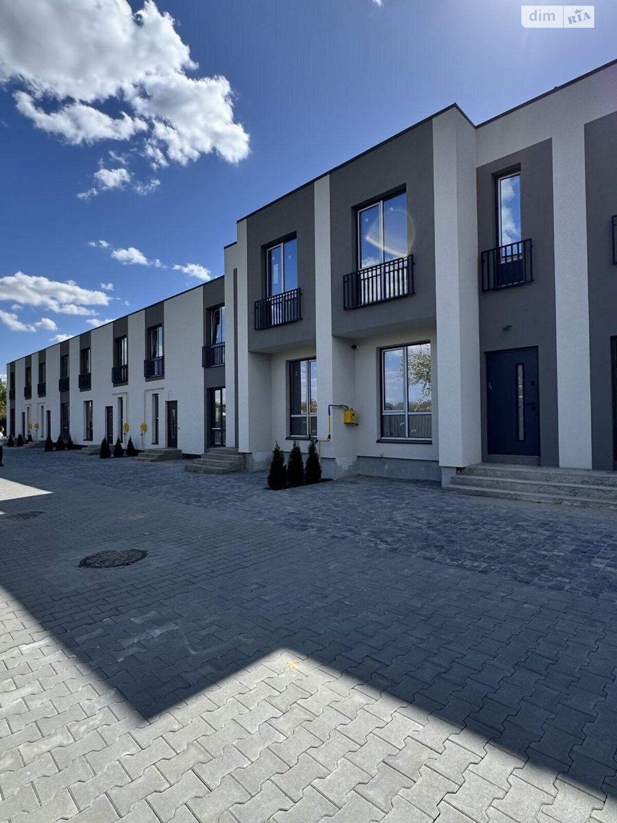 Обʼєкт нерухомості: 2 КІМ. ТАУНХАУС, ПЛОЩА - 73 м², ЦІНА - 55 000 $
, вул. Лесі Українки — HUBTRUST, Вінниця