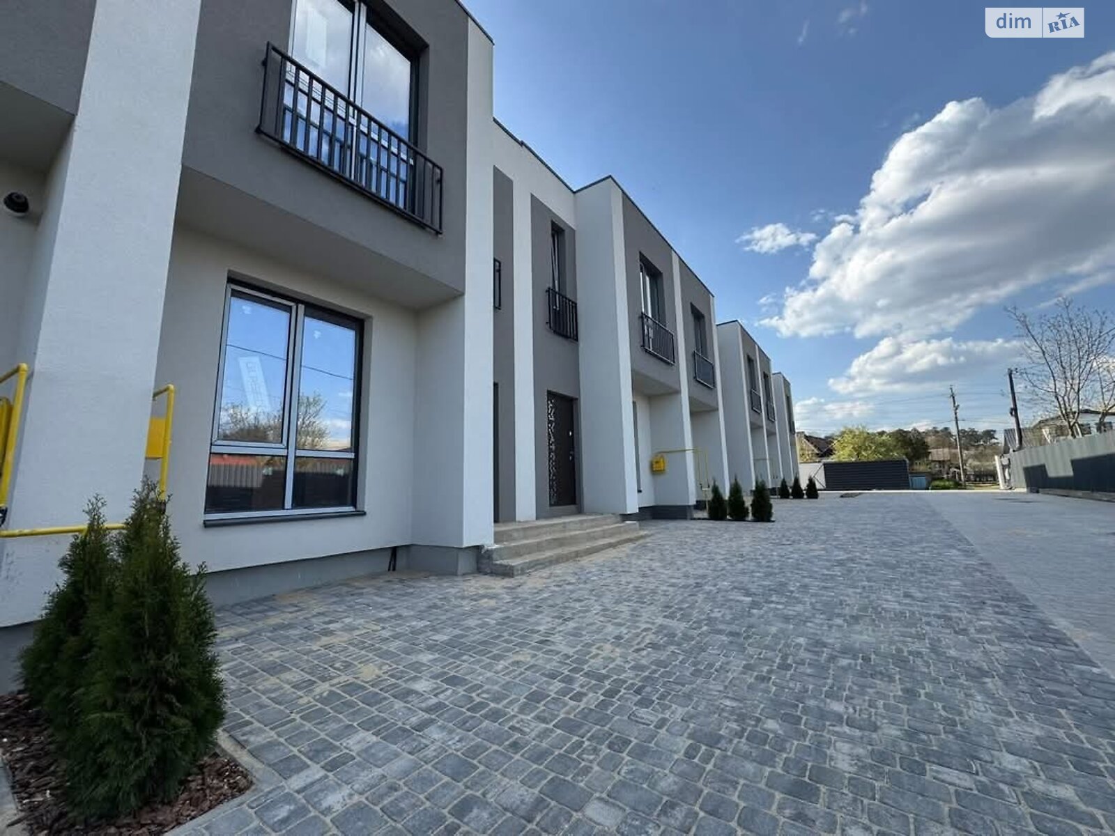 Обʼєкт нерухомості: 2 КІМ. ТАУНХАУС, ПЛОЩА - 73 м², ЦІНА - 55 000 $
, вул. Лесі Українки — HUBTRUST, Вінниця