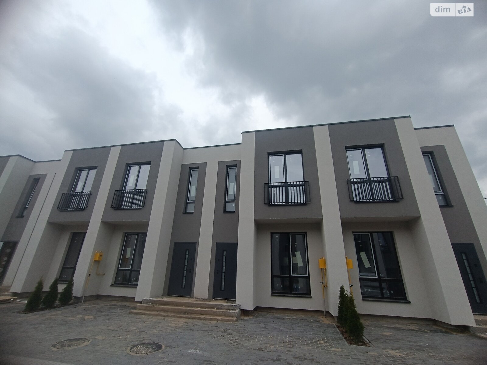 2 КІМ. ТАУНХАУС, ПЛОЩА - 70 м², ЦІНА - 55 000 $
