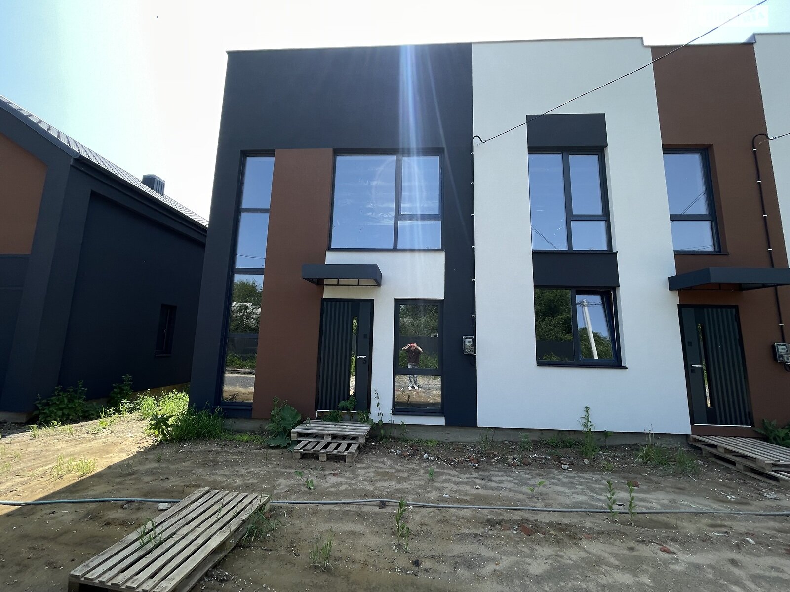 Обʼєкт нерухомості: 2 КІМ. ТАУНХАУС, ПЛОЩА - 90 м², ЦІНА - 58 000 $
, вул. Садова — HUBTRUST, Вінниця