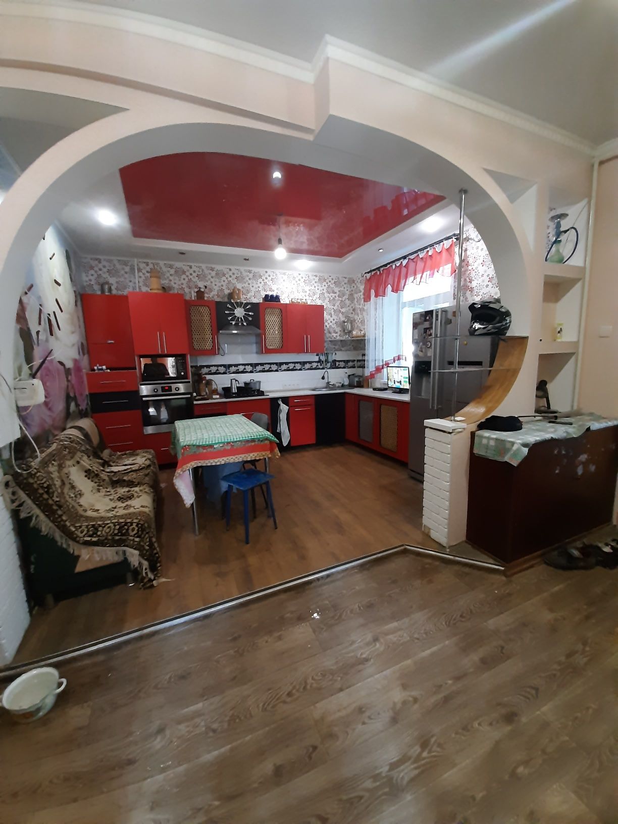 4 КІМ. БУДИНОК, ПЛОЩА - 150 м², ЦІНА - 35 000 $
